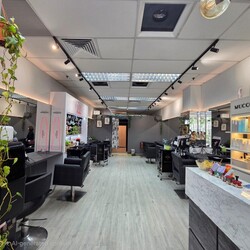 North Bridge Centre (D7), Retail #597364471